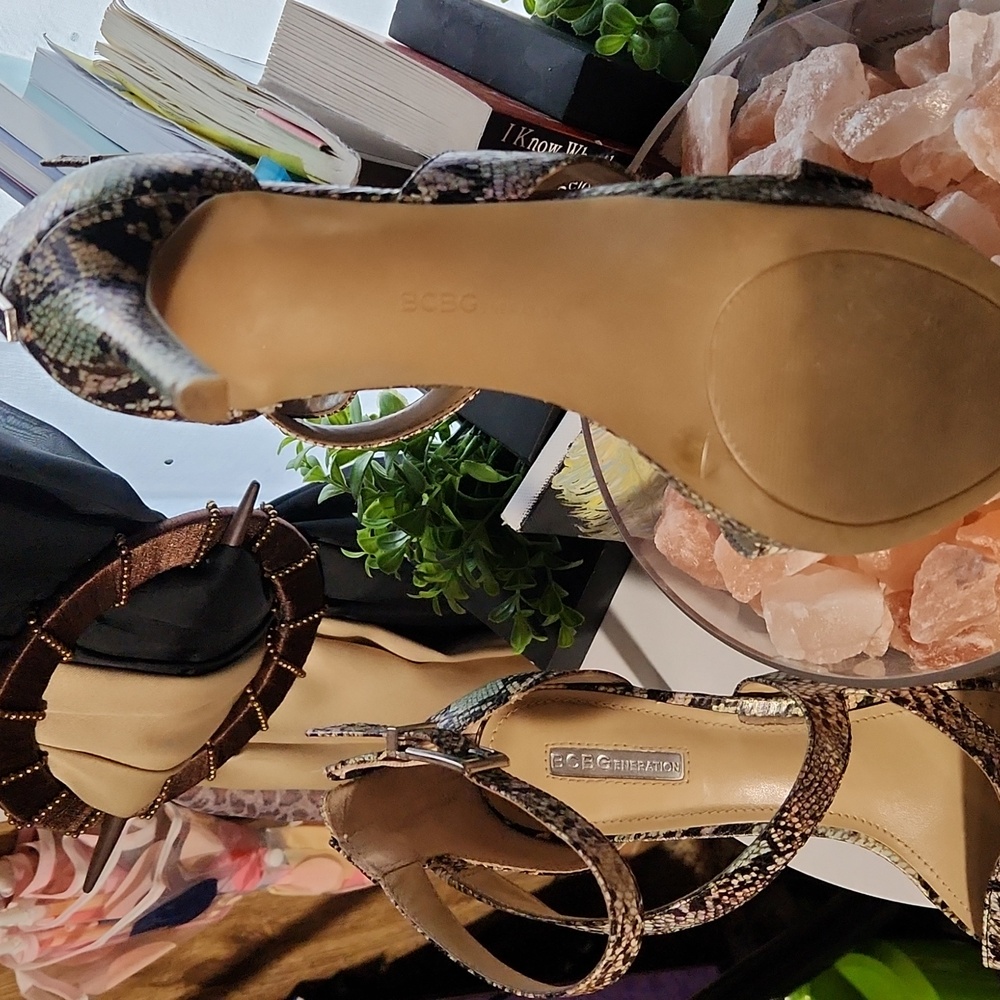 Bcbg Exotic Python Print Heels, Mint/Blk/Copper/C… - image 7